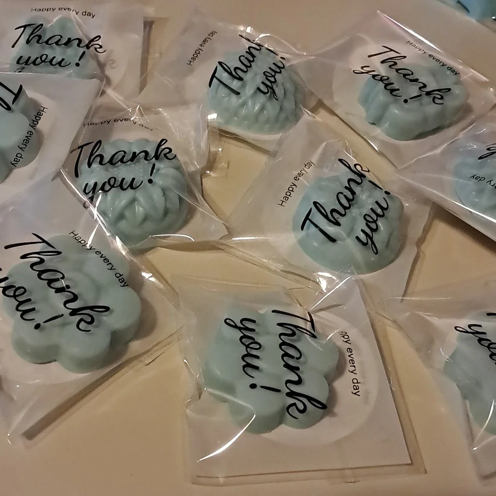 Hand crafted 10 eucalyptus Goats Milk Soap (color Tones varies) - Picture 2 of 2